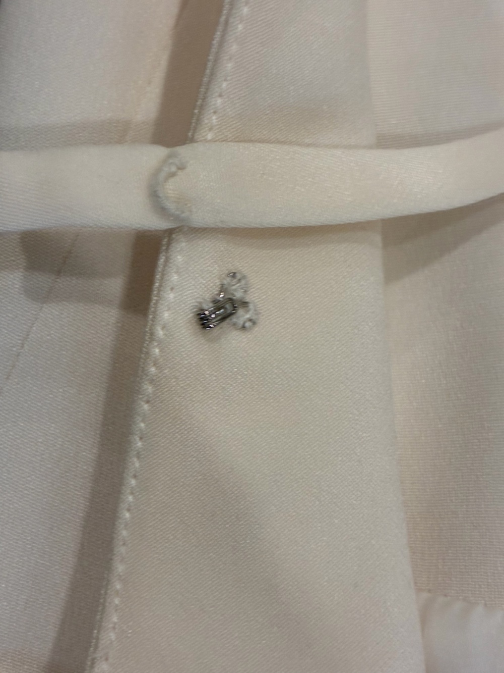 Alexandra Grecco Ivory V-Neck Bridal Gown Button Front 20's inspired Silhouette - Picture 11 of 15